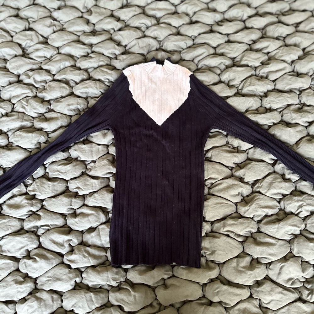 Zara Black and White Ribbed Long Sleeve Top